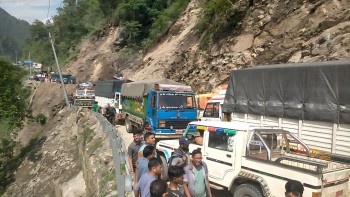 चार दिनपछि खुल्याे कर्णाली राजमार्ग