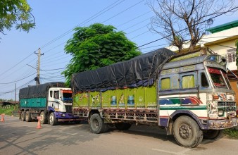 पर्साबाट २ करोड मूल्य बराबरको अवैध हार्डवेयरका सामान बरामद