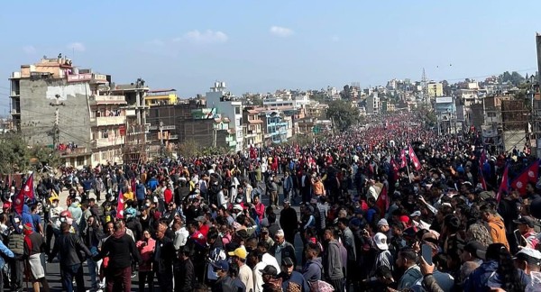 बल्खुमा पुनः झडप, प्रहरीले हान्यो पानी र अश्रुग्यास