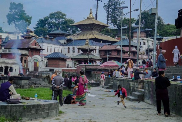 पशुपतिनाथमा आज देखाइयो नागमणि, एकमुखे रुद्राक्ष र दाहिने शंख 